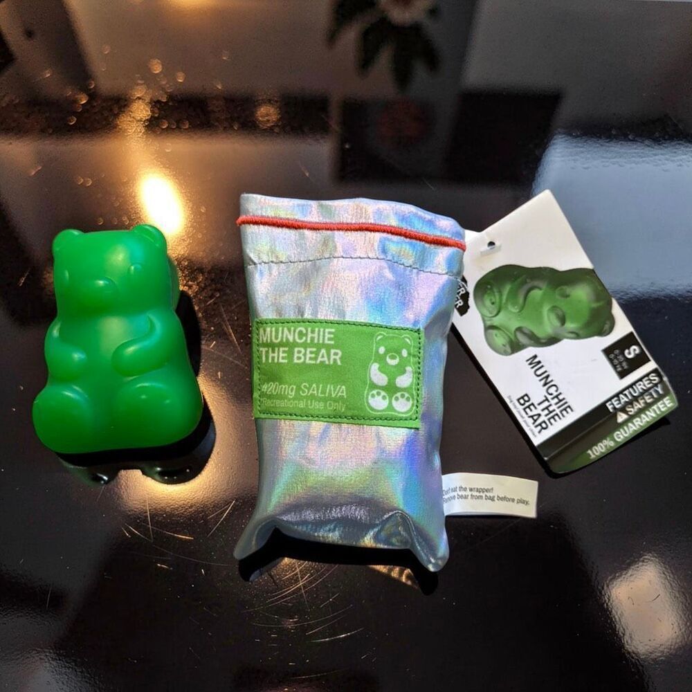 New Bark Box Green Gummy Buddy Enrichment Dog Toy Size Small
